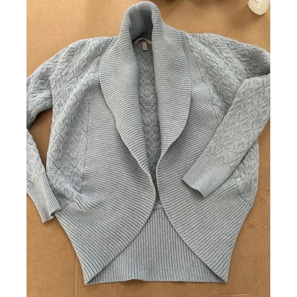 Victoria's Secret Light Gray Cable Knit Shawl Collar Cardigan Sweater Size Small
